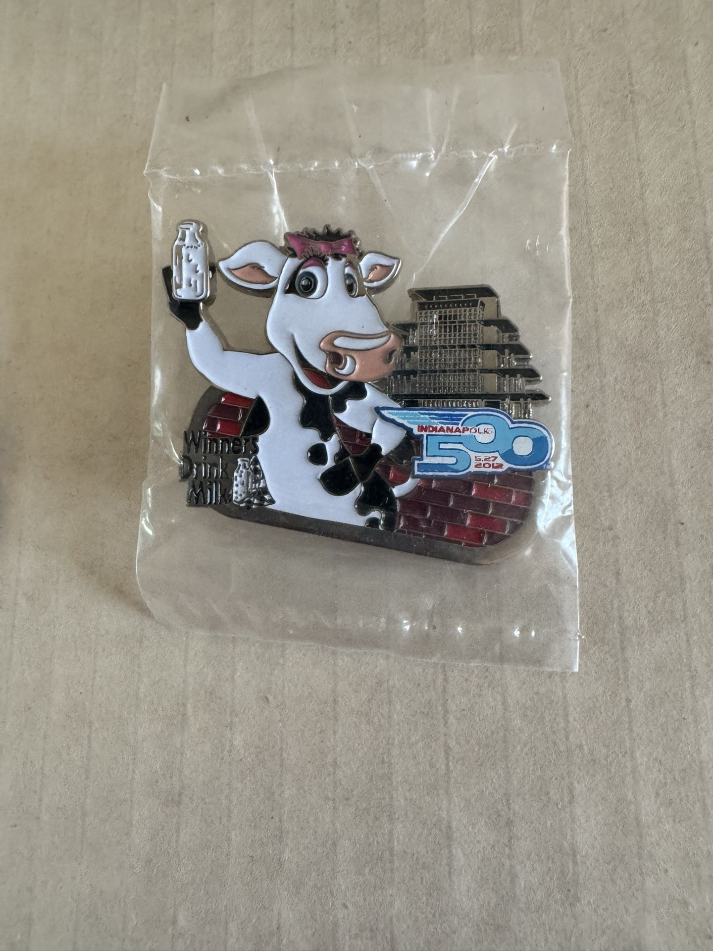 2012 Vintage indy 500 Indianapolis 500 Pin Winners Drink Milk