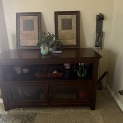 Tv stand