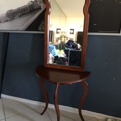 Mirror Hall And Table 