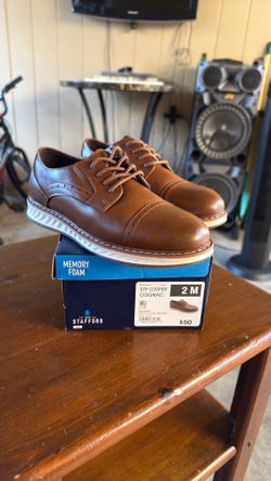 Boy shoes size 2M new