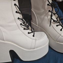 Size 12 Demonia Boots