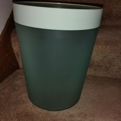 Green Trash/ Waste Basket! BRAND NEW!