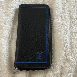 Zippy Wallet Vertical