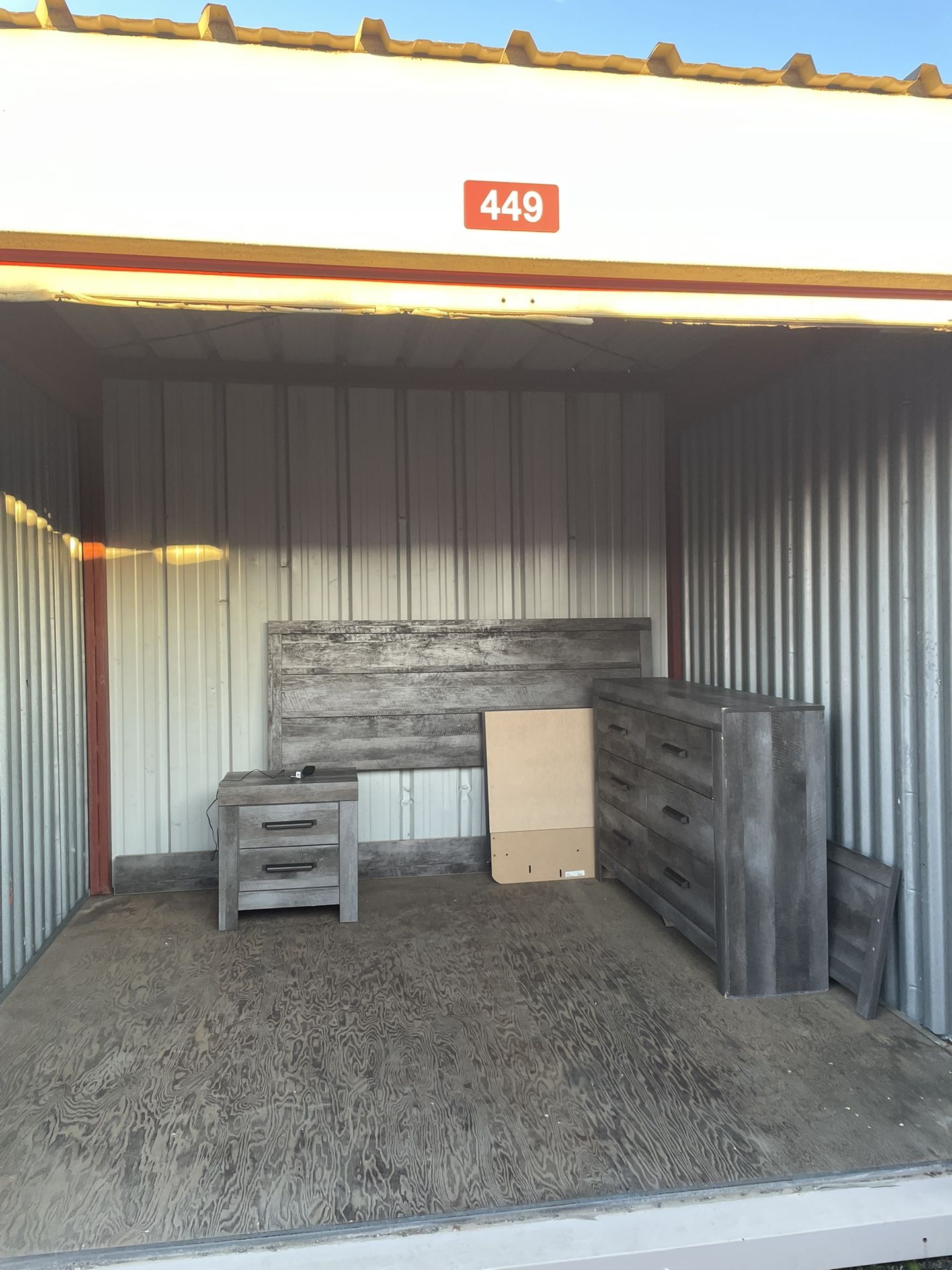 Ashley Furniture Kind Size Bedroom Set