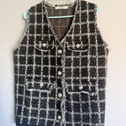 Black & White Tweed Vest with Gold Threads — Elegant Fringe Detail Size m