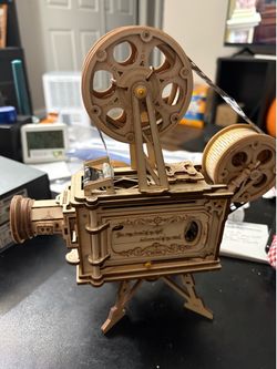 Movie camera wooden toy project
