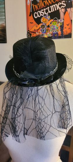 Black Halloween Top Hat with Veil and Feather