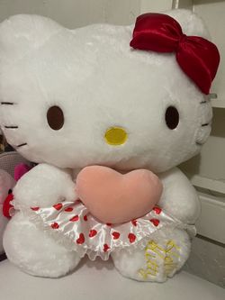 Large hello kitty plushy