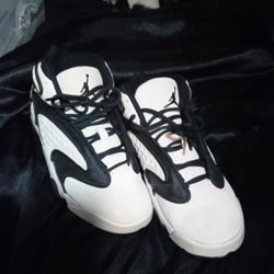 $60.00 JORDANS  size  7 1/2
