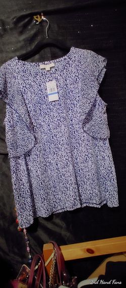 NWT!! Michael Kors blue n why sleeveless blouse
