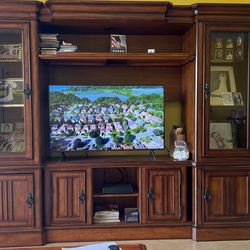 Free Wall Unit