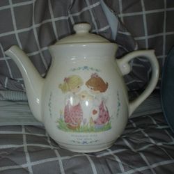 Precious Moments FRIENDSHIP "HITS THE SPOT" Tea Pot circa 1998
