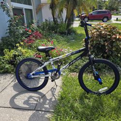 New Kent 20" Ambush BMX FreeStyle Bike