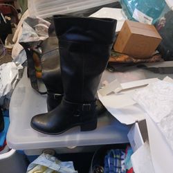 Black Knee-high Boots