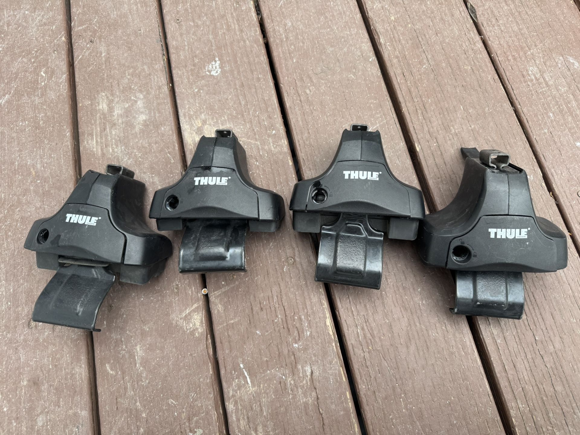 Thule Roof Rack Parts – Fit Kit 1465 + Rapid Traverse Foot Pack (Used, Great Condition)