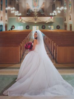 Gorgeous Wedding Dress Swarovski Crystals Cathedral Train