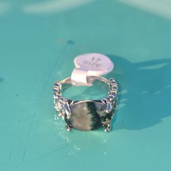 Black and Clear gemstone ring with a unique design fairycore cottagecore size 7