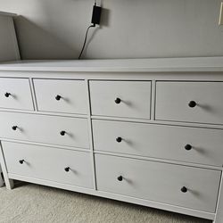 White bedroom set 4 sale!!!
