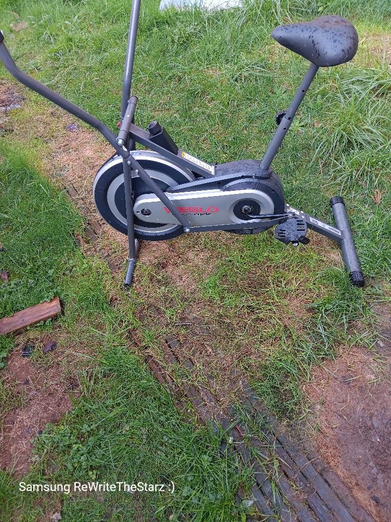The Weslo Cross Cycle Upright Exercise Bike