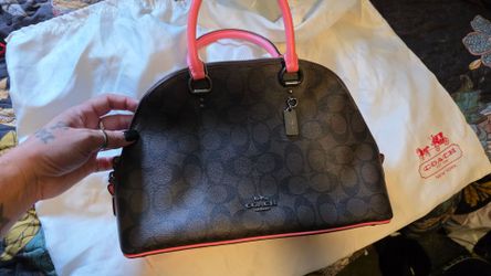 Authentic Coach Purse w/matching wallet