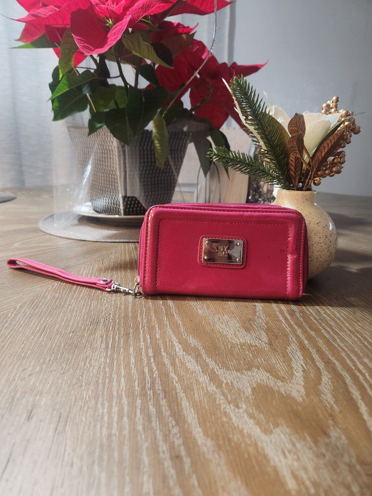 NY&C Small Pink Wallet Wristlet Zippered 