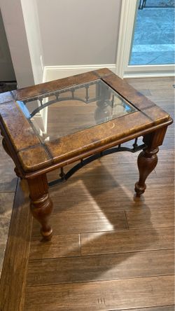 Wood, leather and iron end table 25Hx24Dx 28W