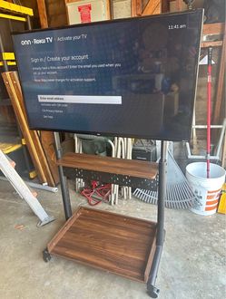 Smart TV and Stand Mount