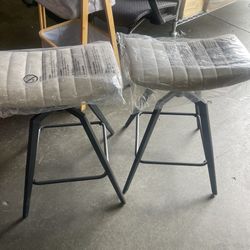 BAR STOOL  - Set Of 2 Swivel Bar Stools 24” Height 