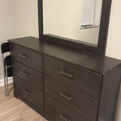 Tv, Dresser, Entertainment Center, Coffee Table, Dining Table With Chairs, Couch