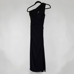Black One-Shoulder Floor-Length Formal Gown