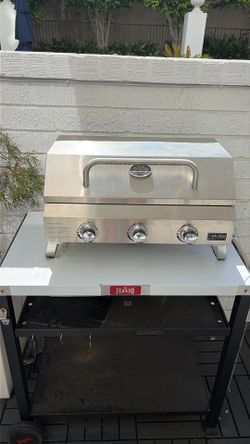 Brand new portable BBQ w/ Cart