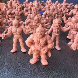 M.U.S.C.L.E. Men Figurines 