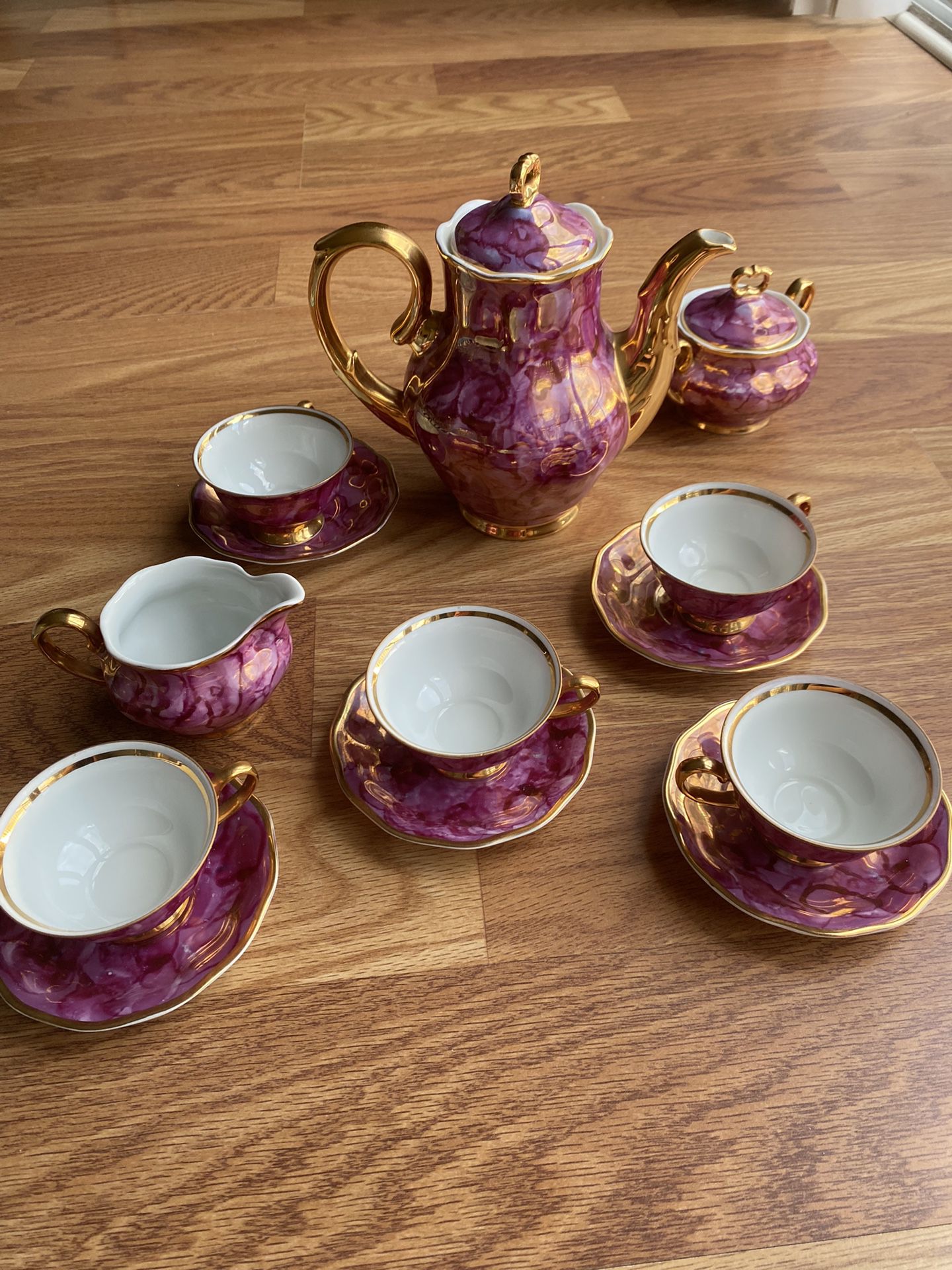 8 Piece Golden Coffee Set From 1960’s