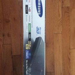 Blu-ray 3D DVD player (Samsung)