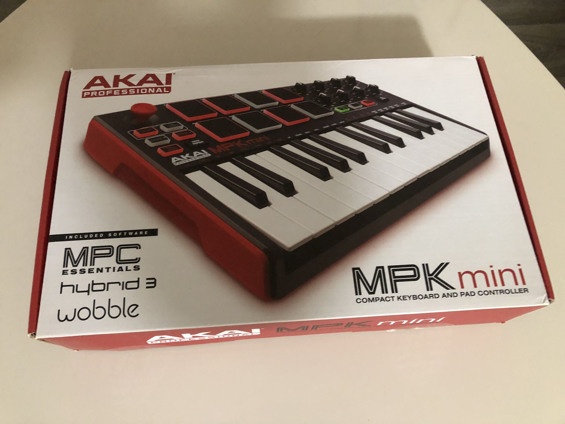 AKAI   professional /MPK mini