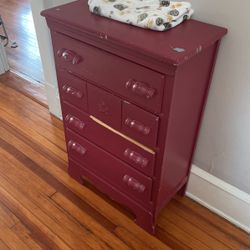 Dresser 4 Drawers