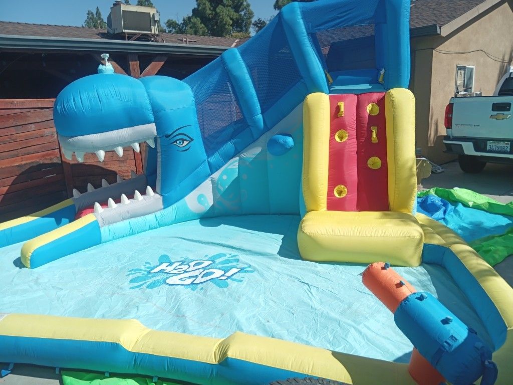 2 Waterpark Waterslides