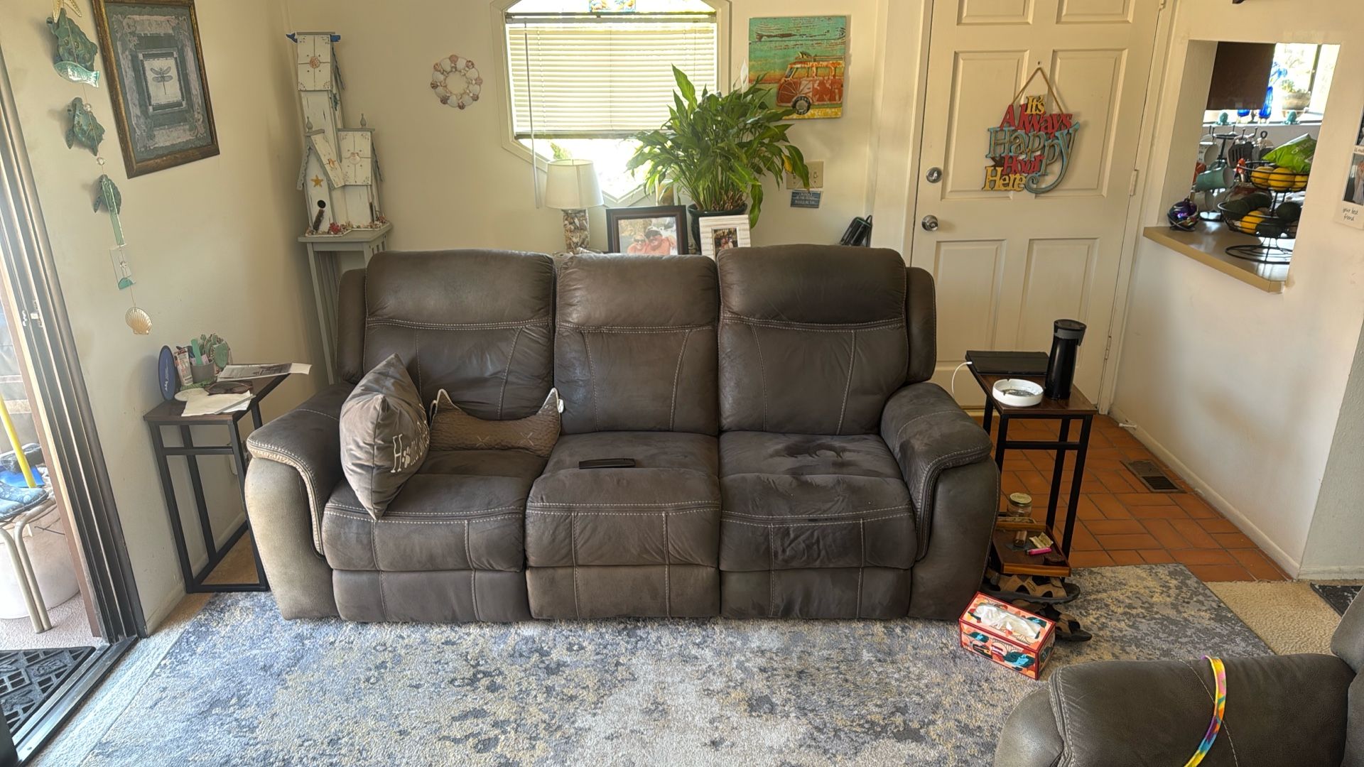 Two Reclining Couch Seat