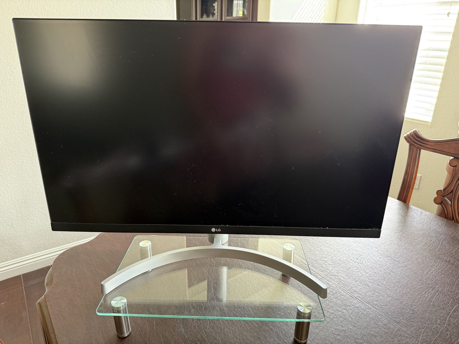 LG 27” Computer Monitor