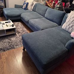 Comfortable Aqua Green Sectional Couch