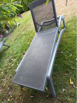 Outdoor chase longe chairs