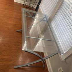 Desk need gone ASAP. Pick up in 28269 area code (Highland Creek)