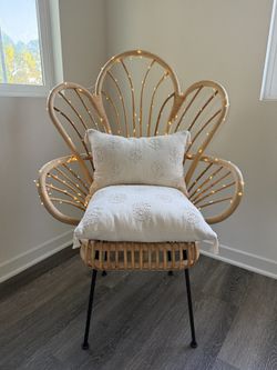 Natural Rattan Fan Accent Chair