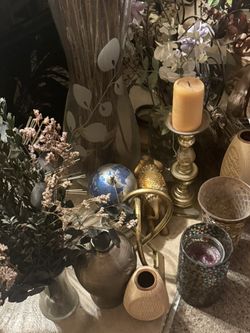 Bundle Of Household Decor- Great Deal For Thrifters!!!