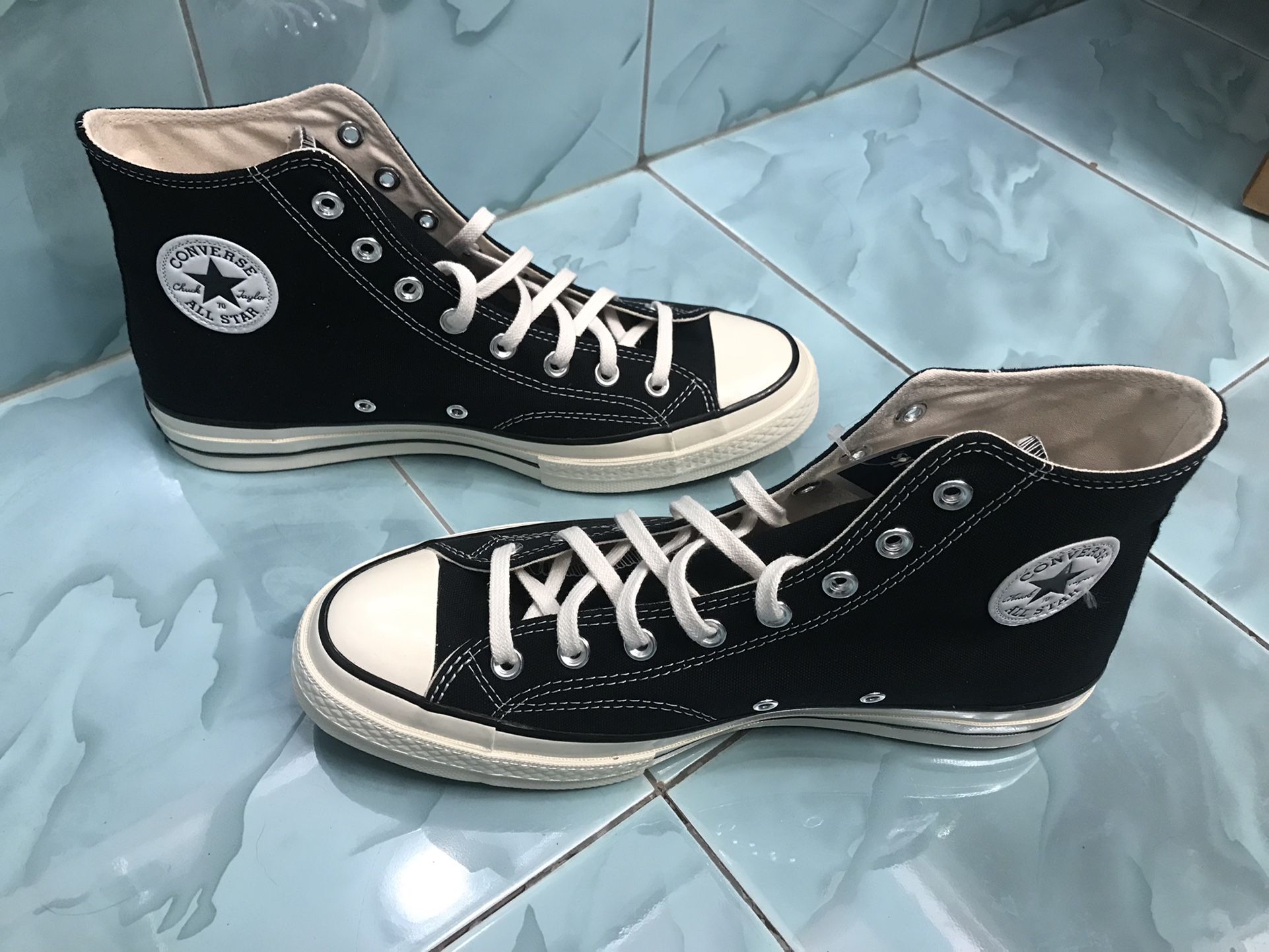 Converse. New. Size 10.