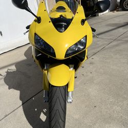2003 CBR600RR