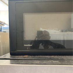 2 Goldstar Microwaves