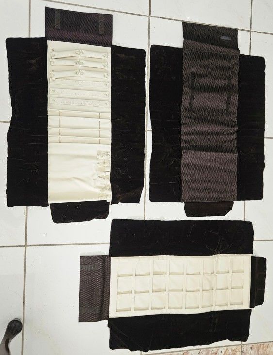 3 New Velvet Travel Jewelry Roll Bags Organizer for Necklaces Bracelets Earrings Rings. 30"x 25" New Velvet jewelry roll with 24