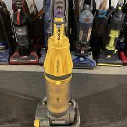  Vacuums For Sale Shark Oreck Dyson Kemore 