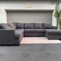Huge Grey Sectional Couch Sofa From Living Spaces Un Excellent Condition - FREE DELIVERY 🚚
